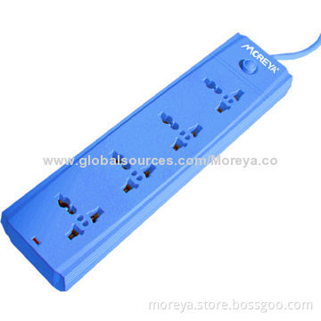 Power Strip of Universal Standard, with 4 Socket Outlets, Extension Cord, Overload Protection